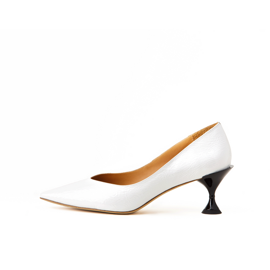 Spool 64 mm Patent Leather Pumps with Black Lacquered Spool Heel - White
