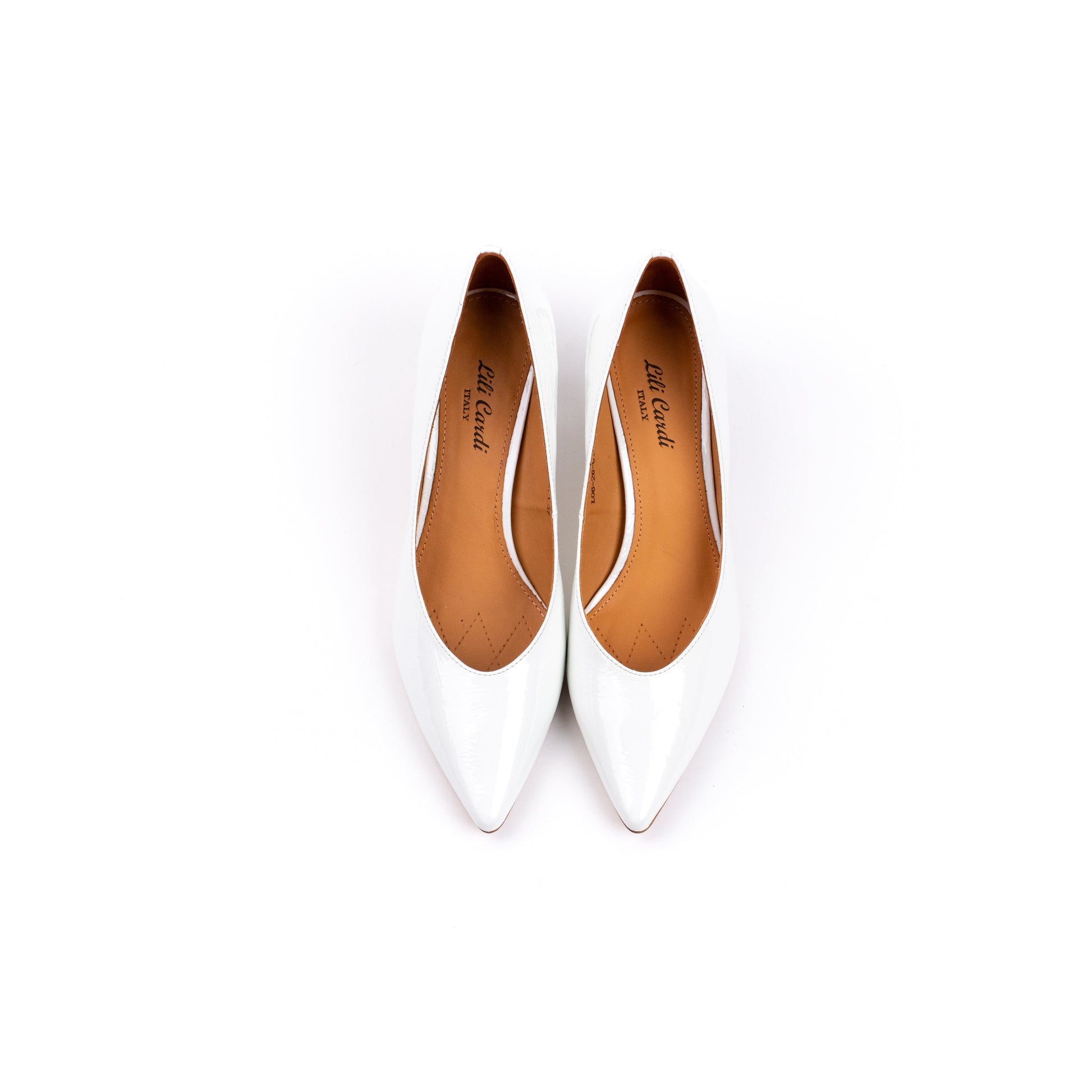 Spool 64 mm Patent Leather Pumps with Black Lacquered Spool Heel - White Pair from Top